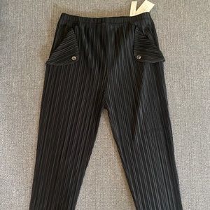 Nothing Fits But maternity pants NEW